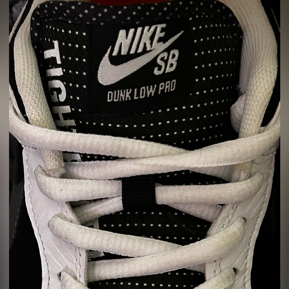 Nike TightBooth SB Dunk Low Pro Black and White Sneakers/Skateboard Shoes Size 8 - Picture 7 of 16